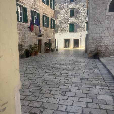 Old Town Apartment Sibenik Exterior photo